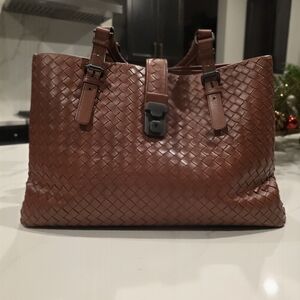 Bottega Veneta Roma leather handbag